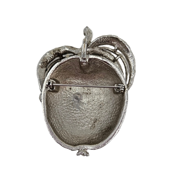 Vintage Sarah Coventry Apple Brooch Silver Tone Adam's Delight Signed - Picture 2 of 13